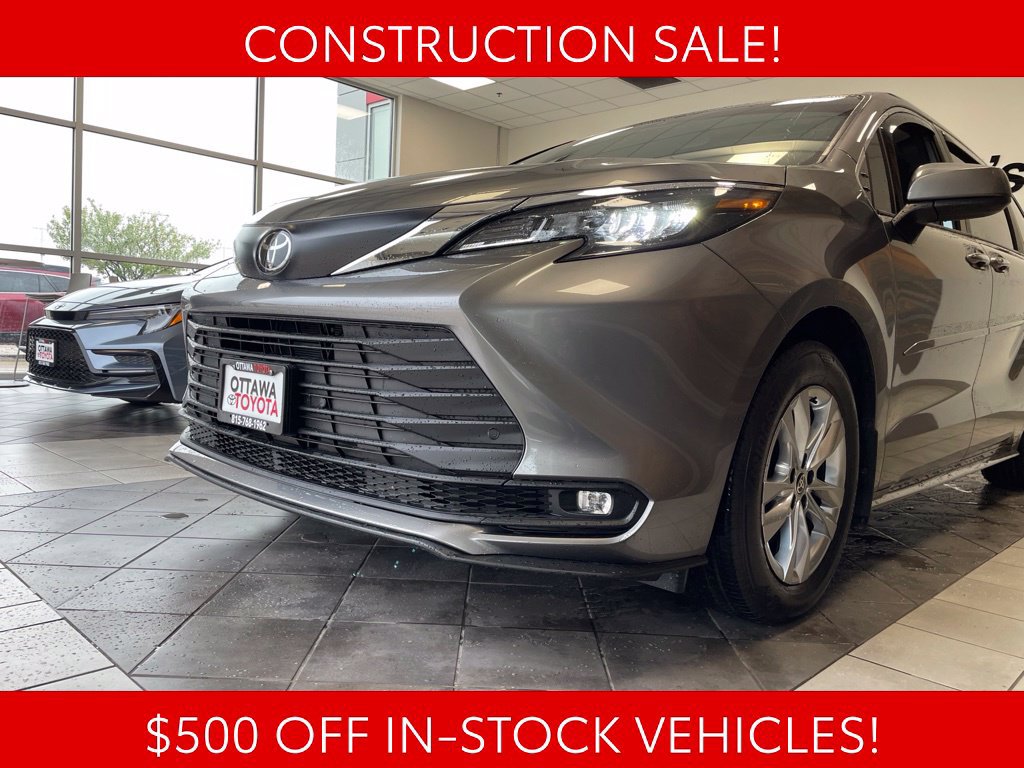 Used 2026 Toyota Sienna XLE AWD/4WD image 15