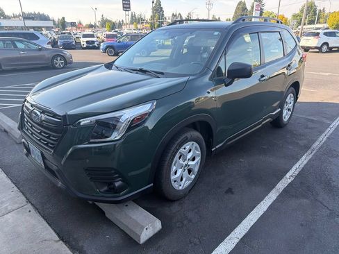 Used 2024 Subaru Forester AWD/4WD image 7