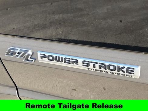 Used 2022 Ford F250 Lariat w/ Lariat Ultimate Package image 14