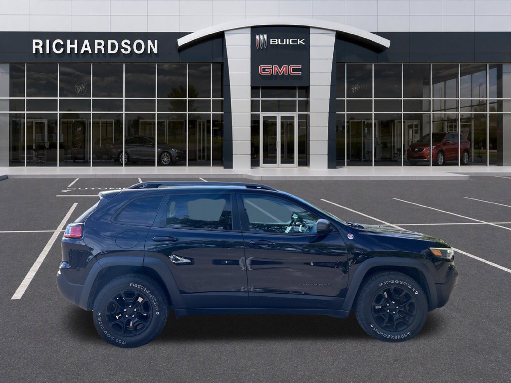 Used 2019 Jeep Cherokee Trailhawk w/ Cold Weather Group AWD/4WD image 4