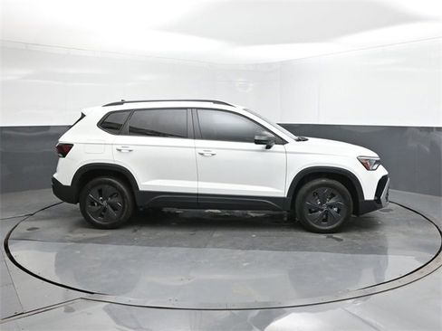 New 2025 Volkswagen Taos S image 26