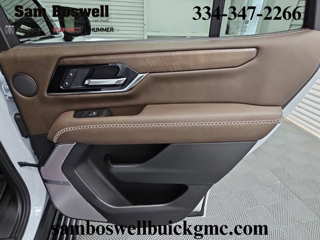 New 2026 GMC Yukon Denali Ultimate w/ LPO, Illumination Package AWD/4WD image 43