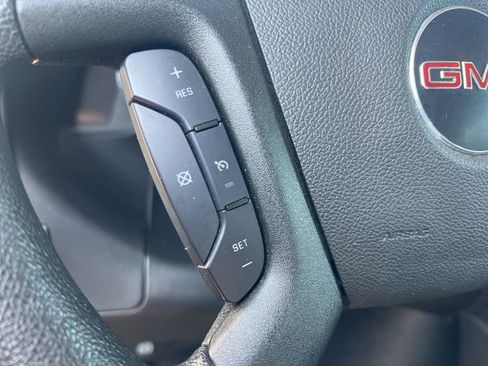 Used 2024 GMC Savana 2500 w/ Driver Convenience Package RWD image 8