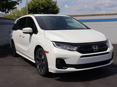 Certified 2026 Honda Odyssey Elite image 7