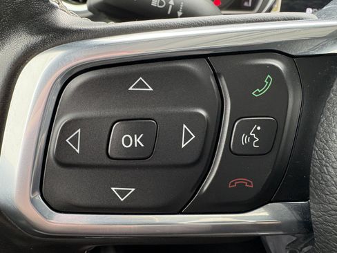 Used 2021 Jeep Gladiator Overland AWD/4WD image 14
