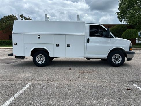 Used 2020 GMC Savana 3500 w/ Power Convenience Package image 60