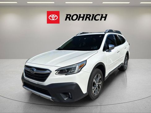 Used 2022 Subaru Outback Touring AWD/4WD image 1