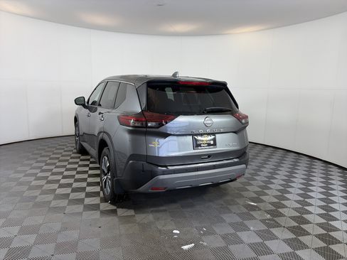 Used 2022 Nissan Rogue SV image 8