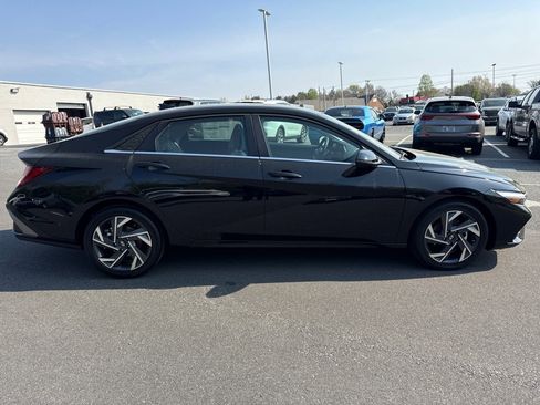 New 2026 Hyundai Elantra Limited w/ Cargo Package image 8