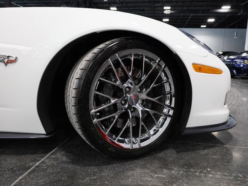 Used 2013 Chevrolet Corvette 427 w/ 1SC Preferred Equipment Group image 13