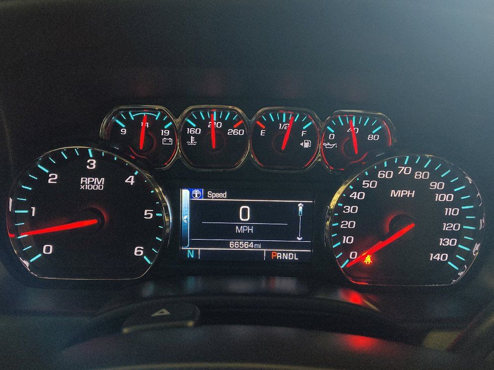 Used 2018 Chevrolet Silverado 1500 LT w/ All Star Edition AWD/4WD image 23