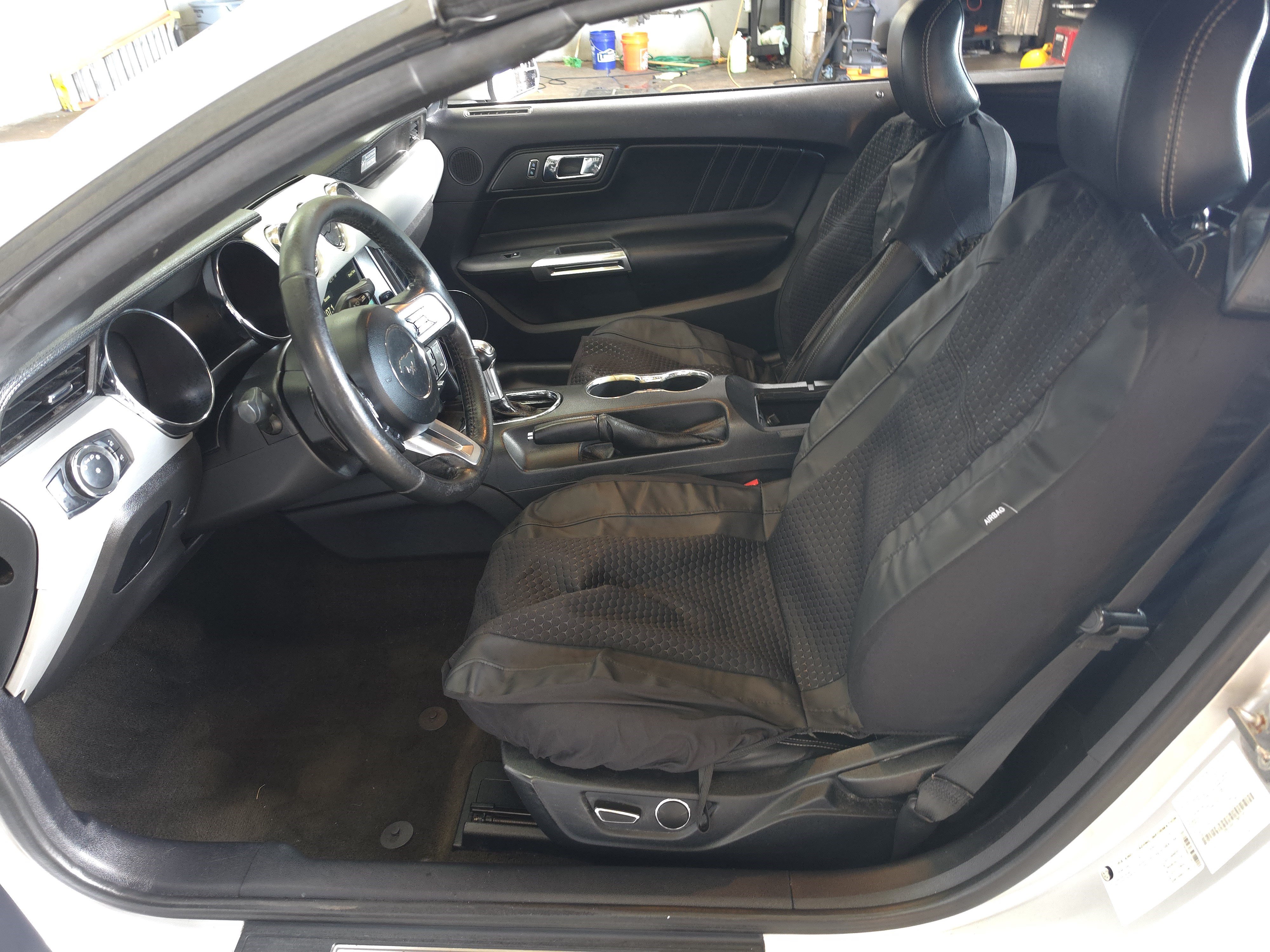 Used 2016 Ford Mustang Premium RWD image 11