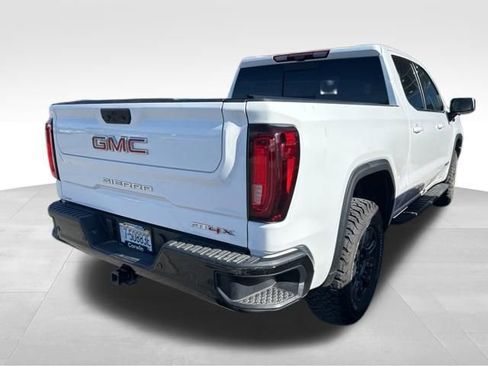 Used 2024 GMC Sierra 1500 AT4X image 9