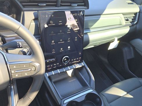 New 2026 GMC Terrain AT4 w/ Convenience Package III image 35