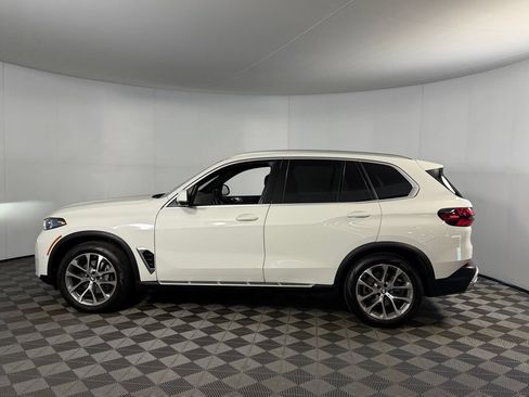 Used 2026 BMW X5 xDrive40i AWD/4WD image 8