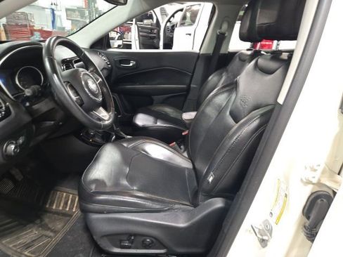 Used 2018 Jeep Compass Limited w/ Navigation Group AWD/4WD image 13