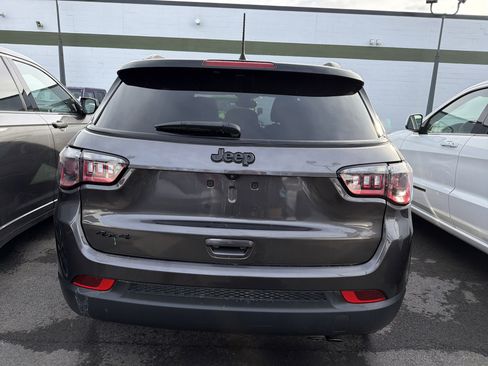 Used 2022 Jeep Compass Altitude w/ Convenience Group image 6