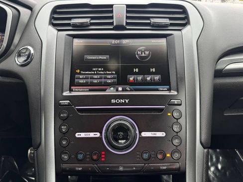 Used 2016 Ford Fusion Energi Titanium image 21