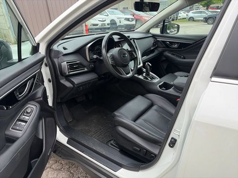 Used 2024 Subaru Outback Limited AWD/4WD image 10