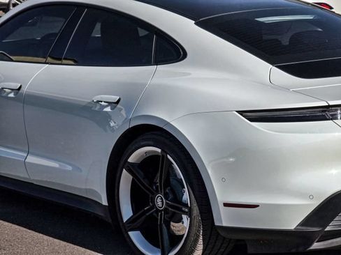Used 2020 Porsche Taycan 4S AWD/4WD image 8
