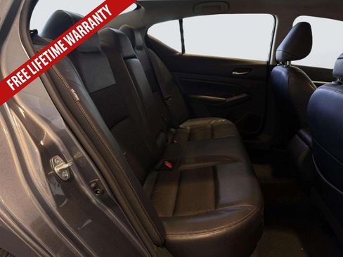 Used 2024 Nissan Altima 2.5 SR FWD image 30