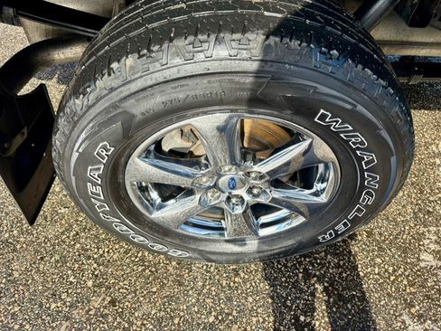 Used 2018 Ford F150 XLT w/ Equipment Group 301A Mid image 34