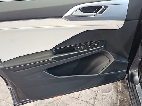 New 2026 Volkswagen Taos SE AWD/4WD image 25