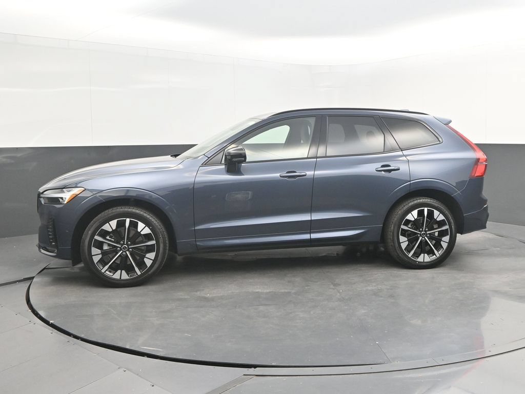 Certified 2026 Volvo XC60 B5 Plus AWD/4WD image 2