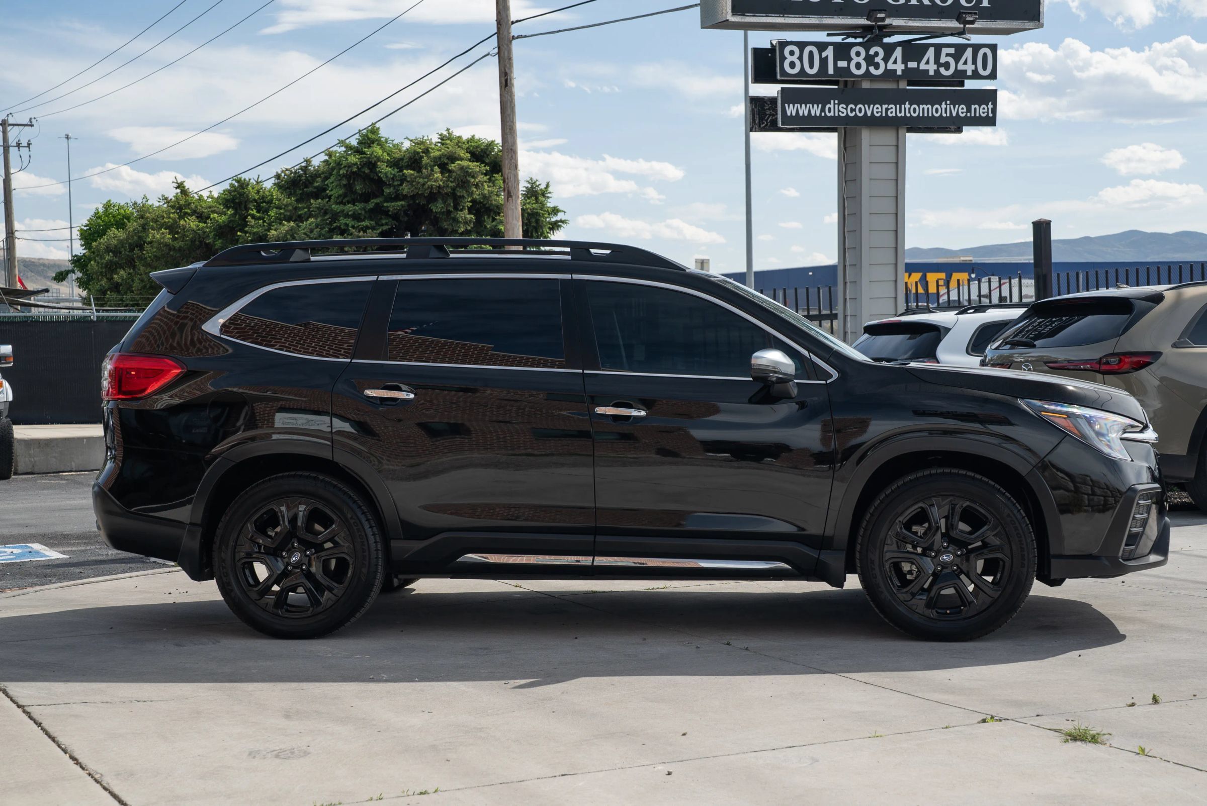 Used 2023 Subaru Ascent Touring AWD/4WD image 11
