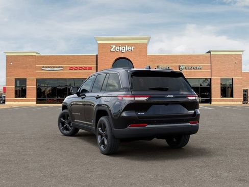 New 2026 Jeep Grand Cherokee Limited w/ Limited Altitude Package AWD/4WD image 3