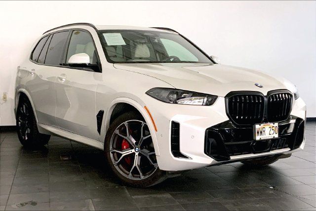 Used 2024 BMW X5 sDrive40i w/ M Sport Package RWD image 2