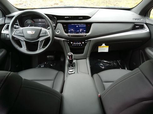 Certified 2023 Cadillac XT5 Luxury AWD/4WD image 14