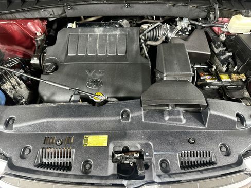 Used 2016 Toyota Highlander XLE AWD/4WD image 29