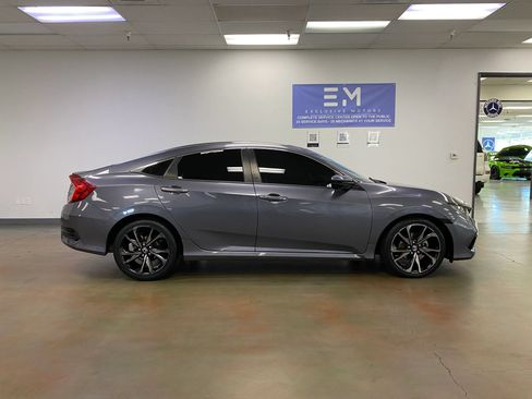 Used 2020 Honda Civic Sport image 5