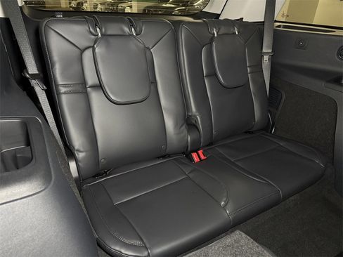 New 2026 Lincoln Aviator AWD image 14