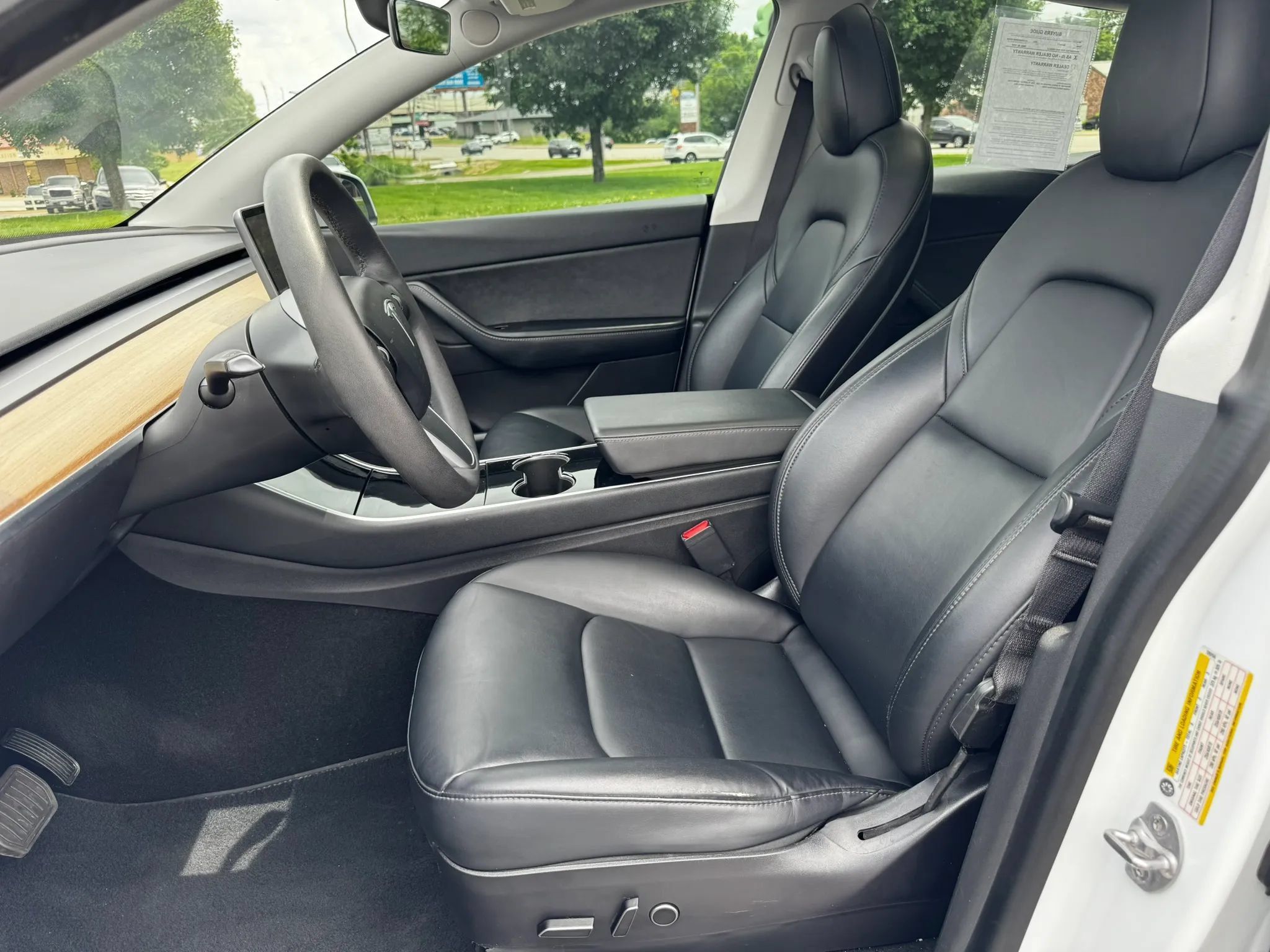 Used 2021 Tesla Model Y Long Range AWD/4WD image 5