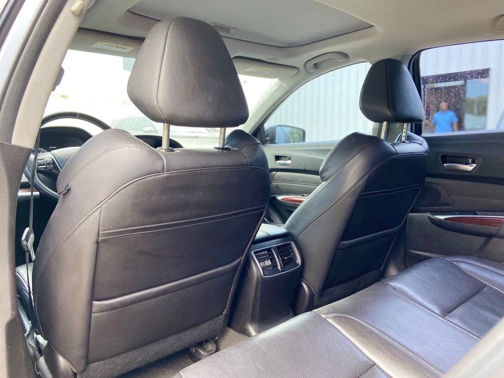 Used 2016 Acura TLX w/ Technology Package FWD image 21