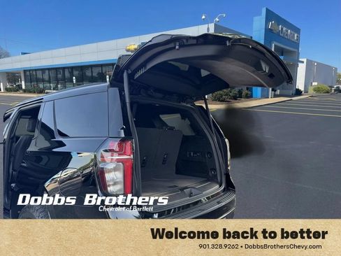 Certified 2022 Chevrolet Tahoe Z71 w/ Luxury Package AWD/4WD image 38