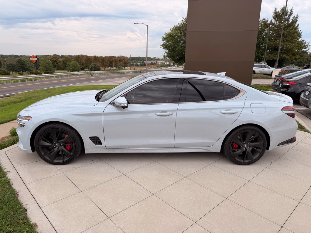 Used 2023 Genesis G70 3.3T w/ Sport Prestige Package RWD image 7