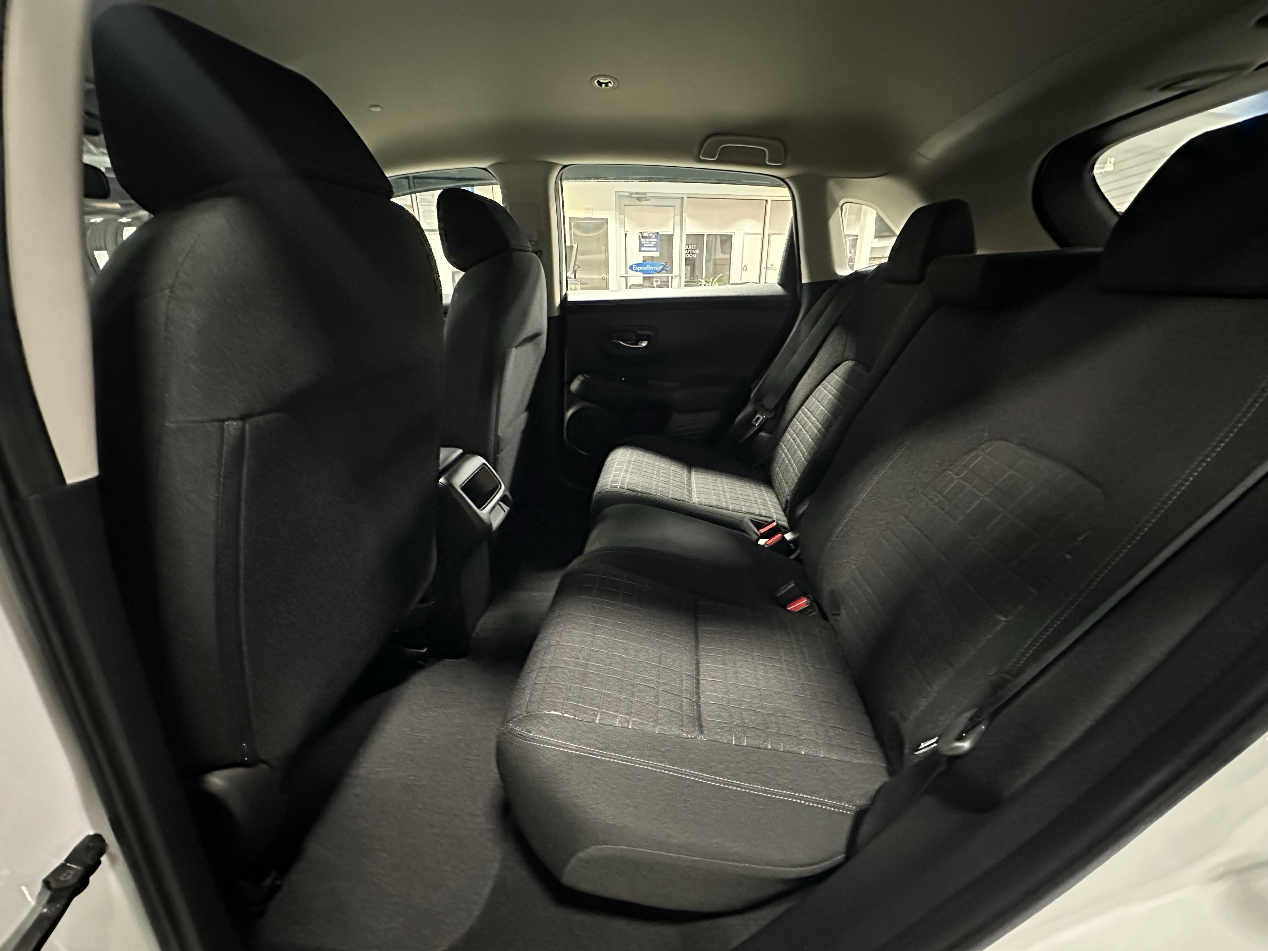 Used 2024 Honda HR-V LX image 21
