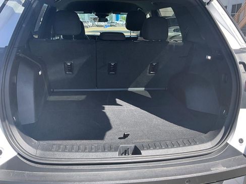 Used 2025 GMC Terrain Elevation AWD/4WD image 4