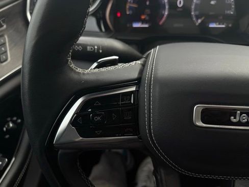 Certified 2022 Jeep Grand Cherokee Overland w/ Adv Protech Group III image 30