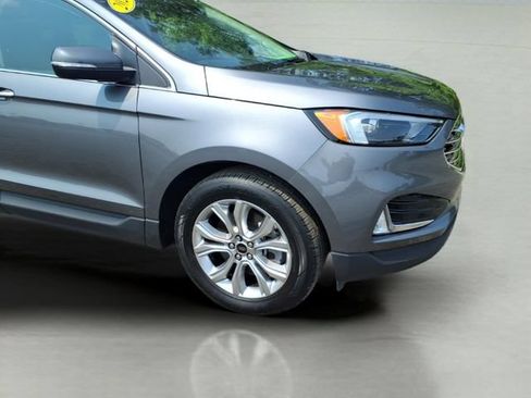 Certified 2024 Ford Edge Titanium AWD/4WD image 4