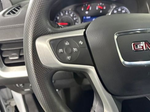 Used 2023 GMC Terrain SLE w/ Driver Convenience Package image 15