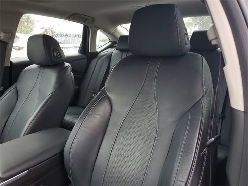 Certified 2022 Acura TLX w/ Technology Package image 16