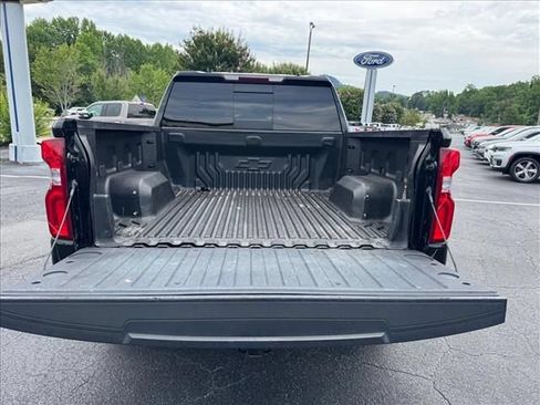 Used 2022 Chevrolet Silverado 1500 RST w/ Convenience Package II RWD image 11