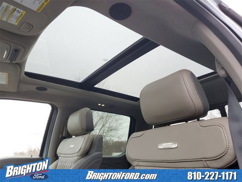 Used 2025 Ford F450 Platinum w/ Platinum Plus Package image 12