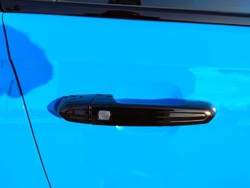 Used 2022 Cadillac CT4 V image 40