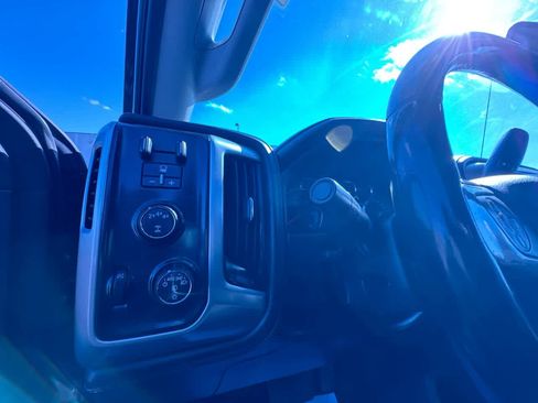 Used 2017 GMC Sierra 2500 SLE image 16