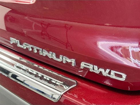 Used 2023 Toyota Highlander Platinum image 15